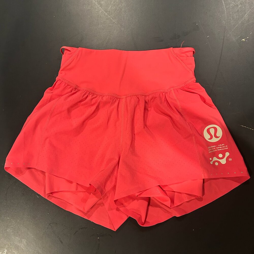 Lululemon shorts size 4